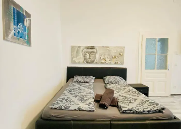 Economic 3p Lg Apartment Vienna